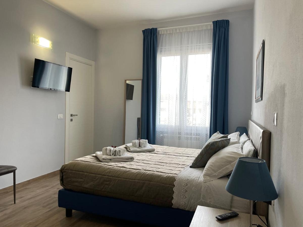 Porta Santa Croce Hotel Firenze Bagian luar foto